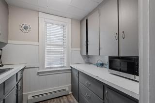 Perfect Size For Short & Mid Term Stays - 3