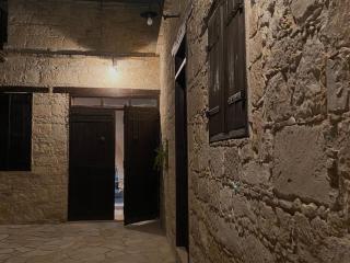 Levanda House - Traditional House - 2