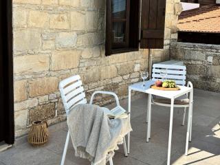 Levanda House - Traditional House - 4