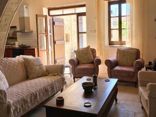 Levanda House - Traditional House - 7