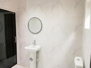 Luxe Apartments Surulere - 1