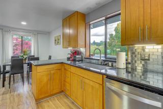 Quiet, Pet Friendly! Bothell Apt Near Wine Country - 2