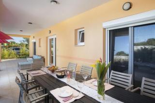 Holiday houses Hana and Lana with shared pool - 3