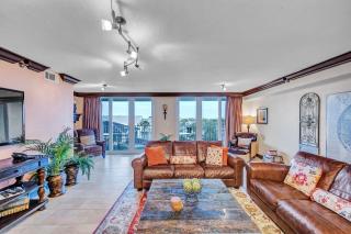 Hamilton House 306 - 8