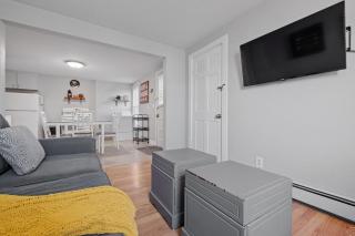 Bright Modern Open Layout 2nd Flr Short to MidTerm - 5