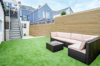 Seascape Retreat - 3 Bedroom Flat - Porthcawl - 9