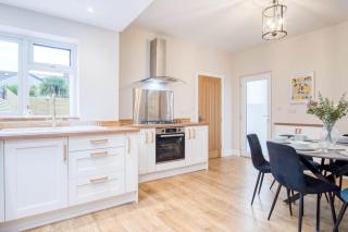 Seascape Retreat - 3 Bedroom Flat - Porthcawl - 8