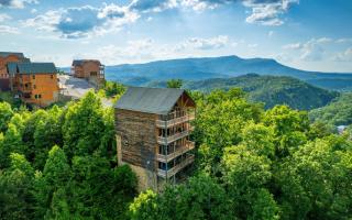 Splash N Sunrise Theatre - Private Pool, Gorgeous Mtn Views, Theater Room, Pool Table + Hot Tub! - 6