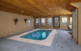 Splash N Sunrise Theatre - Private Pool, Gorgeous Mtn Views, Theater Room, Pool Table + Hot Tub! - 3