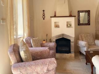 Levanda House - Traditional House - 5