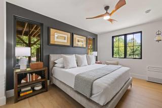 Le Petit Flat - 2 Bed 1 Bath One Level Apartment - 0