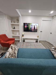 Beautiful, serene and modern! - 8