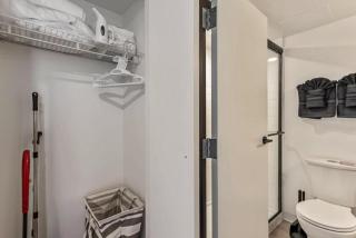 DT Studio - Gym - Pool Table - 8th Floor - Parking - 8