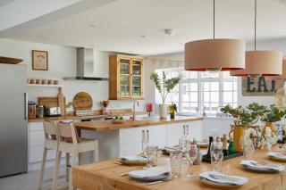 Priory Coach House - 9