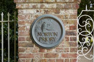 Priory Coach House - 6