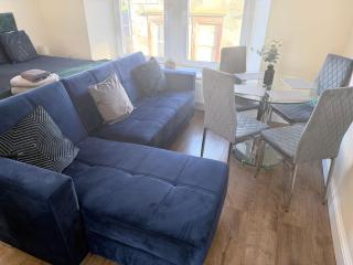 Apartment 4- 216 high street - 7