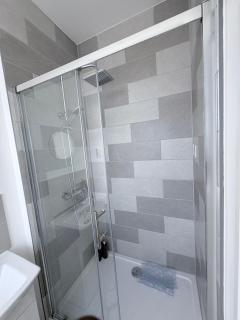 Apartment 4- 216 high street - 1