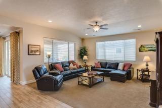 1| Canyonlands in St George with Rare Landscape View - 4