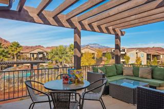 33| Poolside Retreat in St George with 3 Deck Views - 5