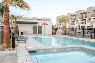 20| Vue at Green Valley with Community Pool - 1