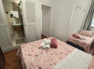 Quadra da Praia - 200m Copacabana Palace - Clássico com Ar Condicionado - 3