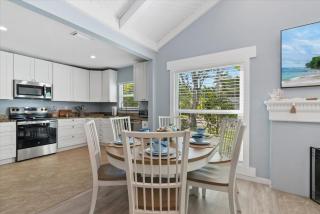 Blue Tide Bungalow - 1