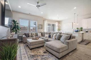 52| Aloha Poolhouse at Ocotillo Springs Resort with Pool - 5