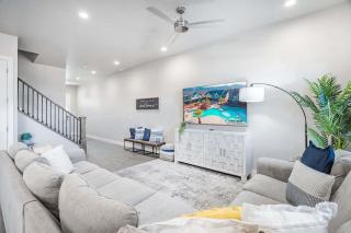65-66 | 2 Connected Homes in Ocotillo Springs with Private Pool - 4