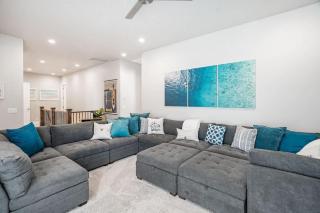 52-53| Poolhouse Duplex in St George with 2 Pools and Hot Tubs - 4