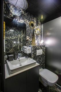 Modern Urban Apartment in the Heart of Skopje - 8