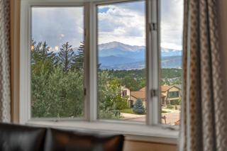 Colorado Retreat with Pikes Peak View - 9