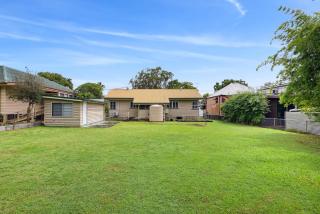 Spacious 3-Bed Home in Morningside with Backyard - 2