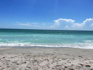 Sunsets & Skylines - Rooftop Views at Tamarind - 8