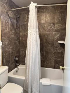 Windjammer Lodge - 6