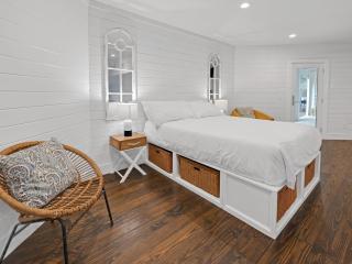 The Night Cap by 30A Escapes - 7