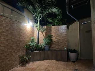 Casa espaçosa e acessível perto da GreenZone - 1