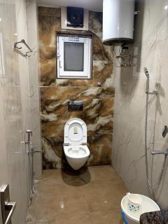 Modern Family Apartment in Heart of Varanasi - Varanasi - 9