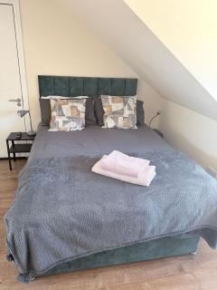 Apartment 6- 216 High Street - 6