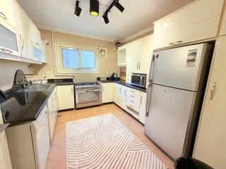 Bright 3BR Nasr City Stay Balcony and BBQ - 8