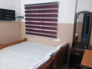 Hotel O SANA HOME STAY - Punalūr - 9