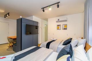 Studio com 2 Camas de Casal e Garagem - EIX0705 - 2