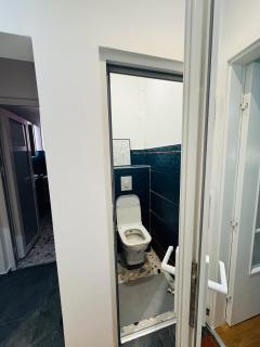 Miss Nareen's Central Rooms - 6