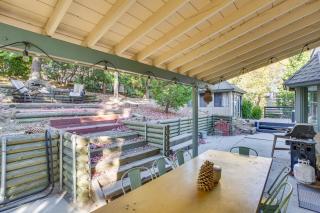 Partial Lake Arrowhead View Cabin with Game Room! - 0