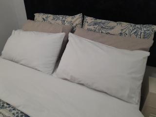 Sunlit Retreat Constantia Kloof - 2