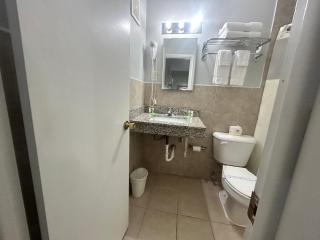 Budget Inn By Capital O Oskaloosa Near Pella - 1