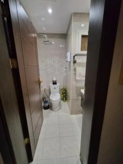 Luxury Studio with self check in - 1