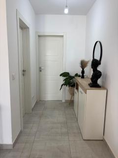 Modern one bedroom Apartment - 5