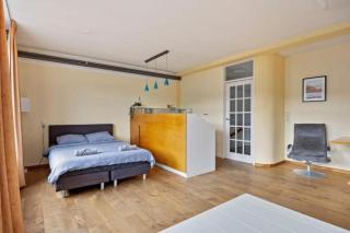 Eindhoven City Center Apartment - 6