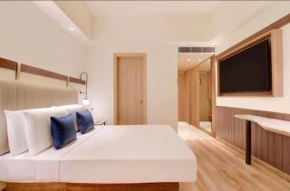 Hotel Red Plaza -Near Delhi Airport & Free Airport Drop - 6