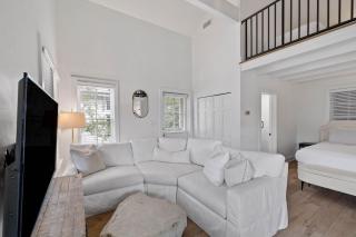 Stairway to Heaven Carriage by 30A Escapes - 4